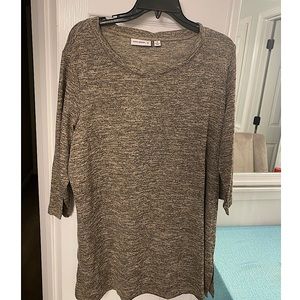 NEVER WORN Susan Graver heather gray 3/4 sleeve shirt. Size 1X